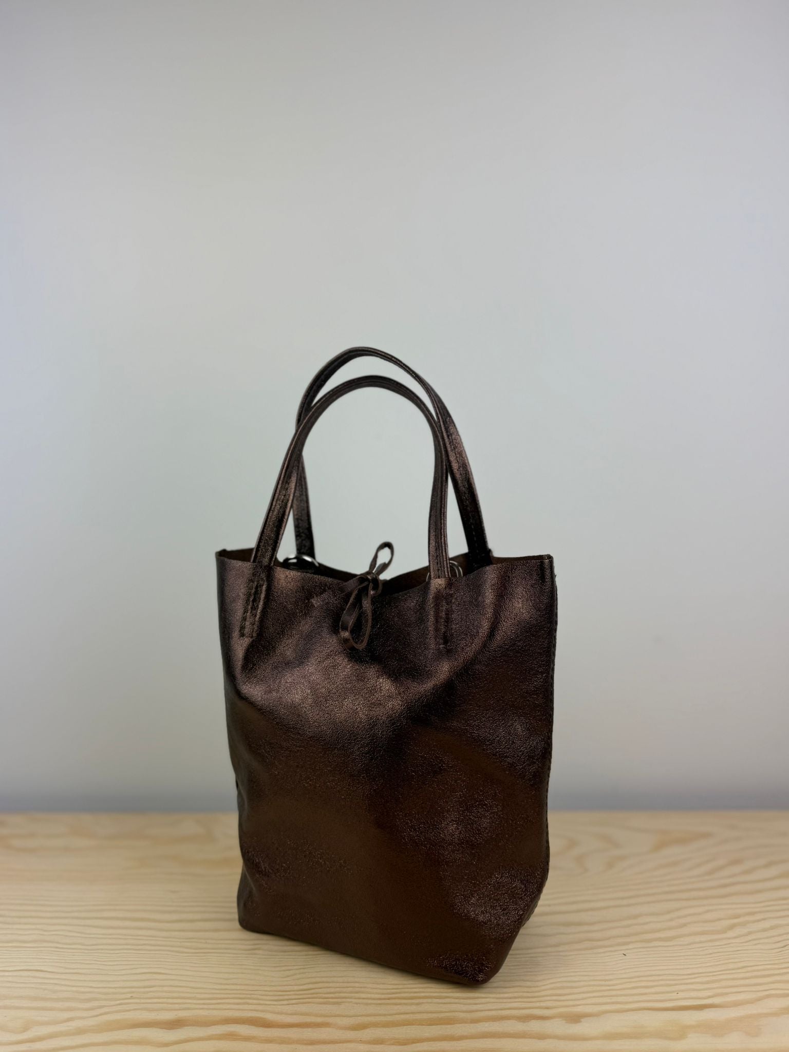 Alice crossbody / mini shopper - Metallic Donkerbruin 🤎