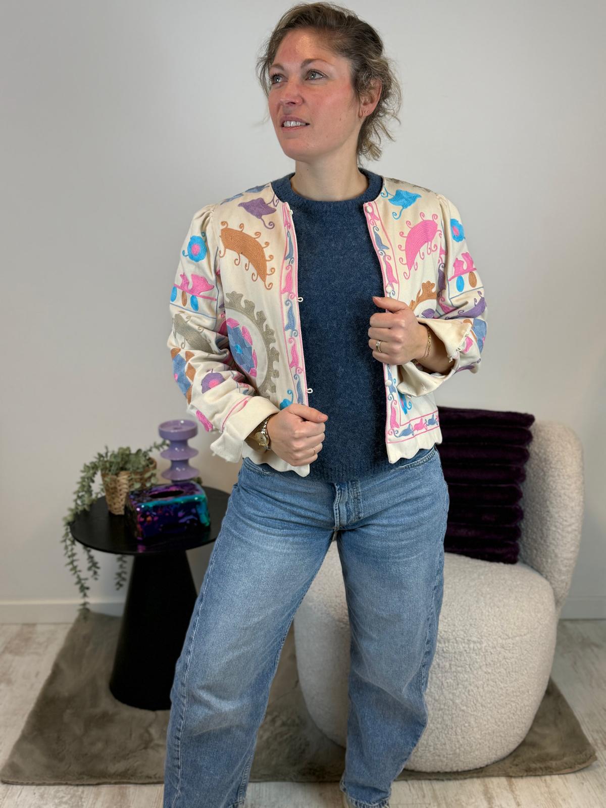 Amélie - Geborduurd jasje 🩵🩷