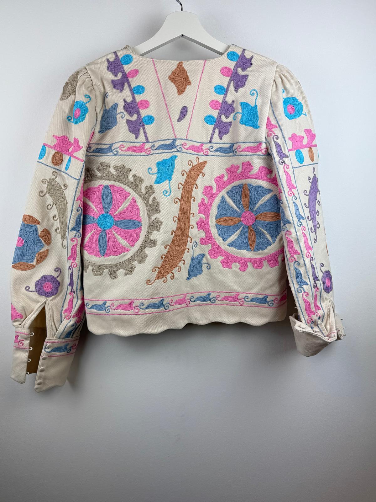 Amélie - Geborduurd jasje 🩵🩷