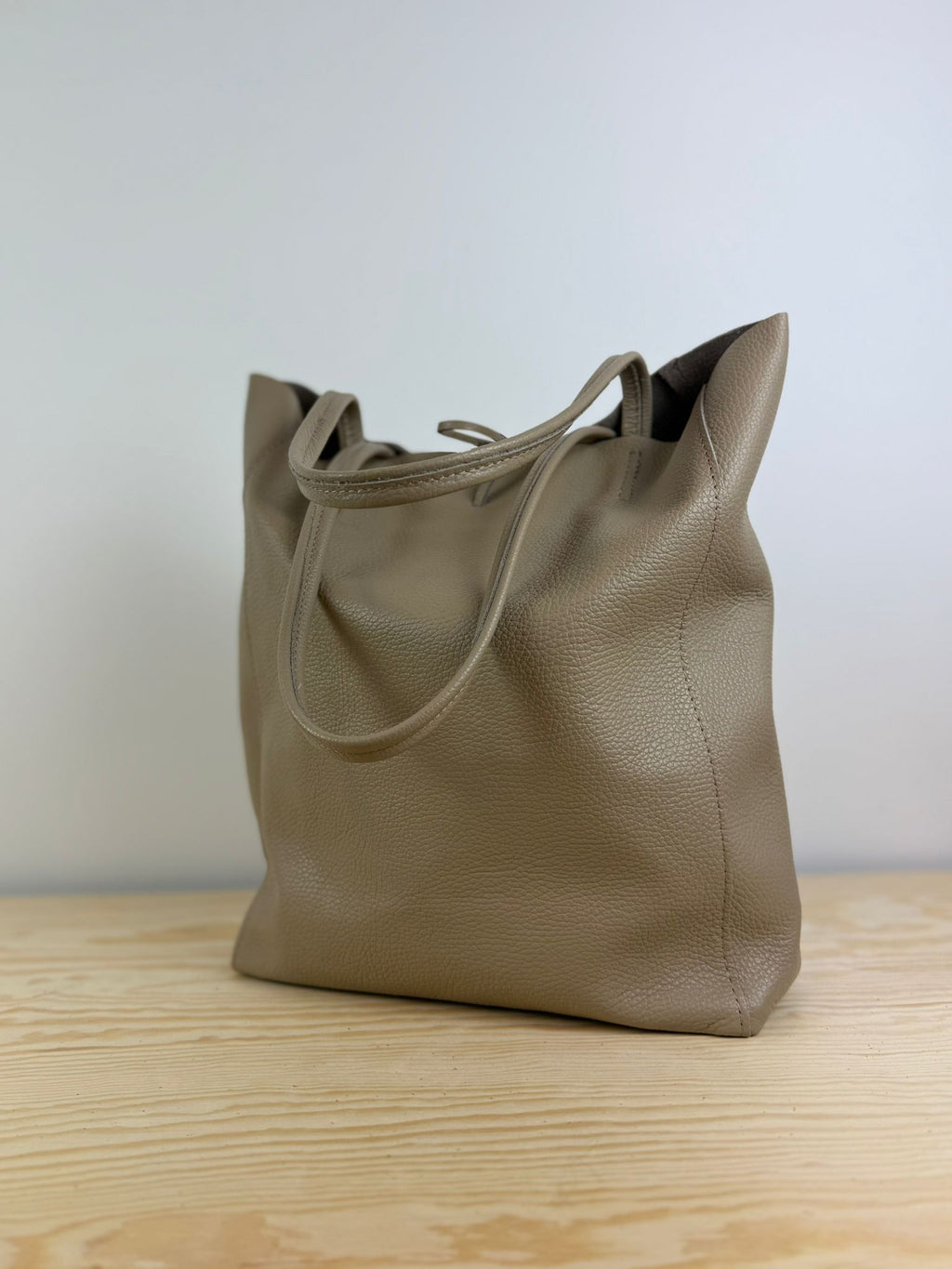 Mia schoudertas - Taupe 🤎