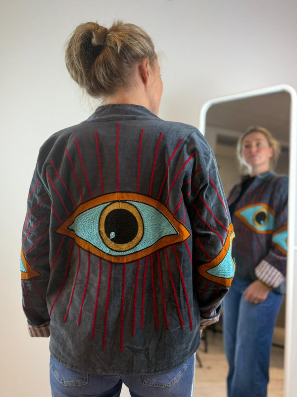 Juliëtte - handgemaakt fluwelen jasje ogen 👀