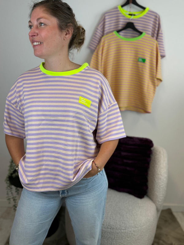 Lumi - Gestreept t-shirt met neon detail 💛
