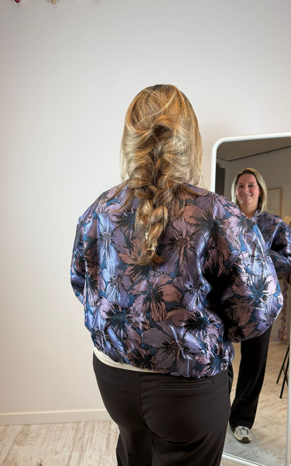 Odette floral bomber 💜🌺