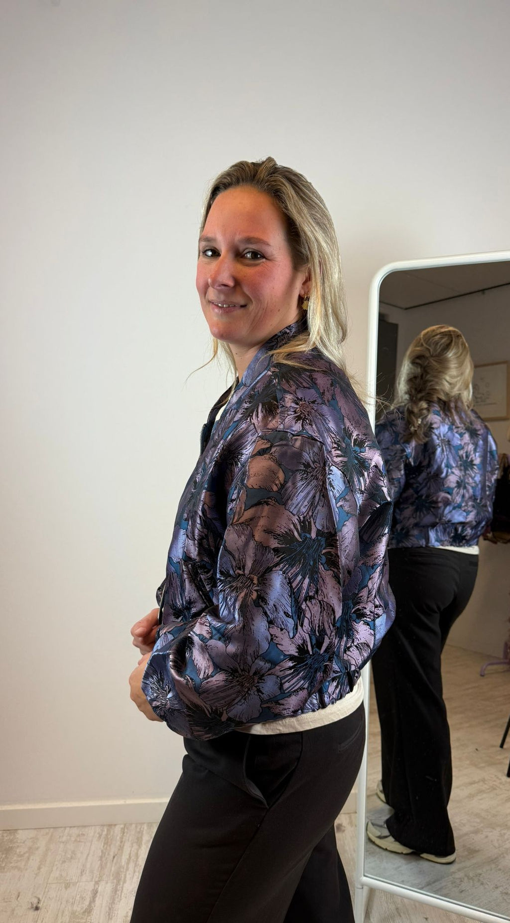 Odette floral bomber 💜🌺