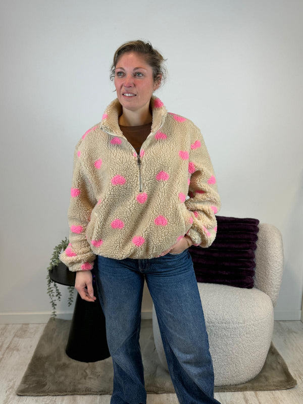 Ted - Trui beige met roze hartjes 🩷